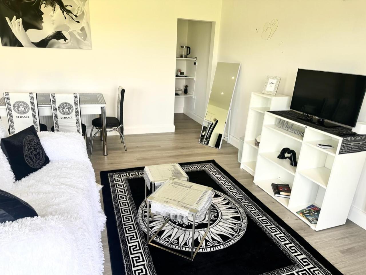 Kildare Luxury Suites Extérieur photo